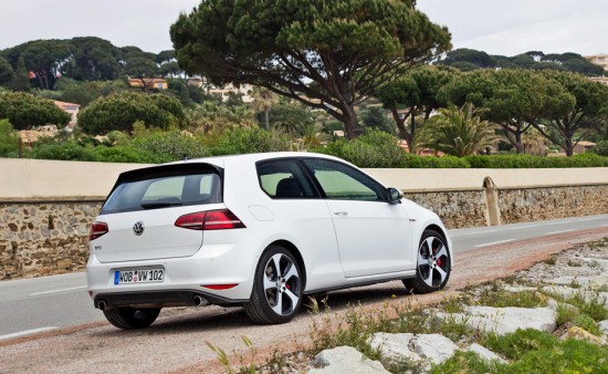 Golf 7 GTI белый